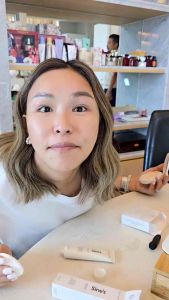 มาดามฟิน แป้งพัฟ คู่ครีมกันแดด Sine’s