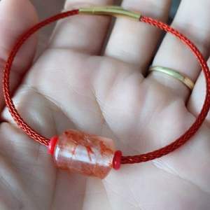 Vòng tay nam nữ lu thống đá ưu linh đỏ thiên nhiên bao kiểm định đá quý phong thuỷ tài lộc
