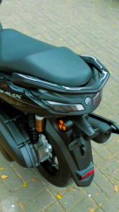 Cover behel NMAX NEO TURBO Aksesoris Upper Stop Lamp Variasi Pelindung Body Bahan Karet
