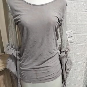 Atasan Sifon PD60 & LD74: Pilihan Gaya Fashion dan Bahan Nyaman