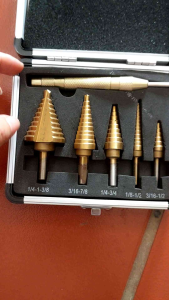 Mũi khoan hộp nhôm 6 món tam giác mạ Titan