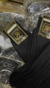 ชุดถุงเท้าขนหนูสีดำ สีทอง กับ ถุงเท้าทหาร ตำรวจ แบบข้อยาว ผ้านิ่มใส่สบาย ไหมพรม