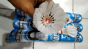 KOK BULUTANGKIS KOK BADMINTON SHUTTLECOCK MEIDY BIRU 1 TABUNG 12 PCS