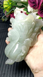 (Certificate) 100% Natural High Quality Natural Tianshan Cui Jade collectible decorative ornaments (附证书) 100%纯天然 白菜（百财） 招财天山翠摆件手工雕刻 立体有形 水头油亮