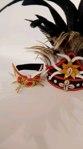 Mahkota Bulu Taring & Aksesoris Adat Tradisional