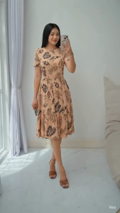 Diamond midi dress floral print fitted waist short sleeves