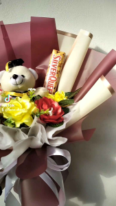 Buket Boneka Wisuda Cokelat Terbaru Bouquet Bunga Artificial Boneka Mewah Elegan Ulang Tahun Kado