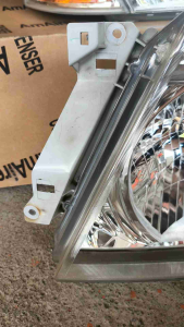 *USED*NISSAN URVAN E25 HEADLAMP WITH SIGNAL LAMPU DEPAN FRONT LIGHT