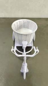 Xe đạp nhựa dài 20cm cao 12cm