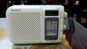 Radio Sony ICF-S75V đẹp keng  zin nguyên bản.
