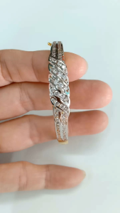 กําไลผู้หญิง กําไลเกลียวเชือก เคลือบทองไมครอน และทองคําขาว