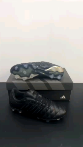 รองเท้าสตั๊ด พร้อมส่ง ใส่ไม่พอดีสามารถเปลี่ยนได้สินค้าใช้เวลาเดินทาง 2-3 วัน