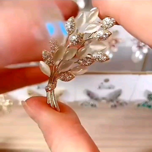 Bros Hijab Opal Gandum Premium Imfort Quality - Bros Dada Gandum Pin Warna Gold - Clips Elegan