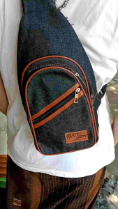 Tas Selempang Pria Denim Murah - Model Cowok