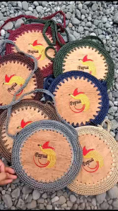 Tas Papuan Selempang Bulat: Tas Unik & Cantik untuk Wanita