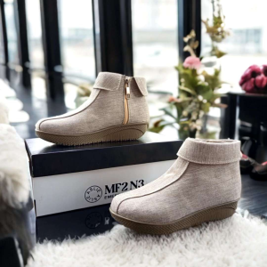 Sepatu Boots Wanita Korea: Gaya & Kenyamanan