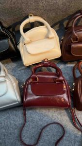 Tas Comi Premium slempang wanita
