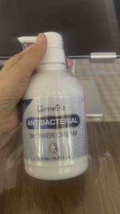 กิฟฟารีน แอนตี้ แบคทีเรียล ชาวเวอร์ครีม และ รีฟิล ครีมอาบน้ำ