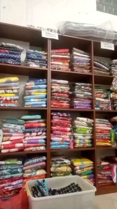 SPREI HOMEMADE KARET ANTI GESER TIAP POJOK UKURAN KOMPLIT