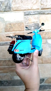 Vespa 125 Motorcycle Die-Cast Toy 1/10 1:10 Scale Model Collection Vehicle Car Collectible