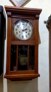 Jam kuno HAC lubang 3 (3/4 an )