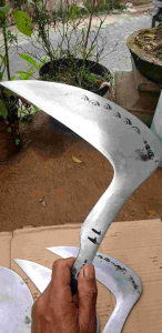 arit pengaritan model ledreng cap mata baja isen selap lapis3 ..sudah di asah dan siap pakai...dikirim beserta gagangnya / pegangannya