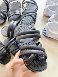 Dép nam cao su bác hồ5 quai truyền thống thiết kế khứa mặt trống trơn