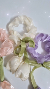 Buộc tóc scrunchies voan hoa tulip cho bé