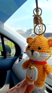 钩针织金老虎钥匙扣挂件CrochetTigerKeychainKeyRing