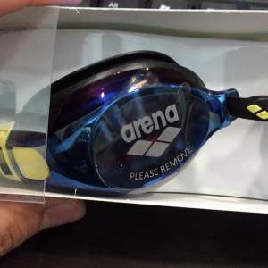 Arena Kacamata Renang AGG-270 Biru/BLU barang original real seperti gambar ori arena kacamata renang 100 % ori sepeti gambar