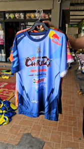 เสื้อกีฬาสวยลุยเท่ๆ ดีไซน์ลงตัว คอกลม