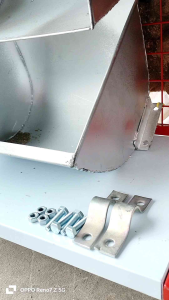 รางอาหารหมูแม่พันธุ์ แบบติดกรง อันละ 380 บาท/อัน รางอาหารหมู รางอาหารหมูแบบติดกรง - Lazada