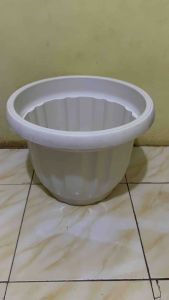 Paket Hemat 3 Pcs Pot Eboni Warna Putih Ukuran 50 Cm Jumbo / Paket Hemat Pot Gloria Ukuran 50 Cm Warna Putih Ukuran Jumbo Harga Termurah