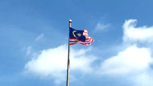 READY STOCK Malaysia Jalur Gemilang Flag Bendera Malaysia 2x4 3x6 Banner 2x8 Hand Flag Car Flag Flagline Merdeka National Day Premium Polyester Outdoor Indoor 100% Ready Stock