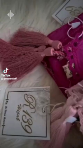 Hijab Segiempat R139 Paris Violet Kerancang