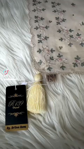 Hijab segiempat R139 motif teratai