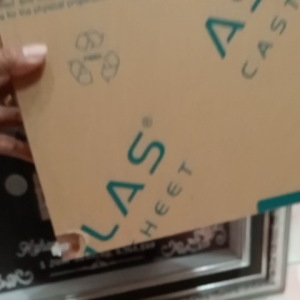 Pigura Mahar Transparan: Aksesoris Foto Transparan & Pigura Akrik Transparan