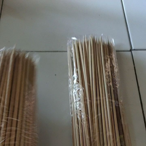 Tusuk sate 30 cm diameter 5 mm runcing