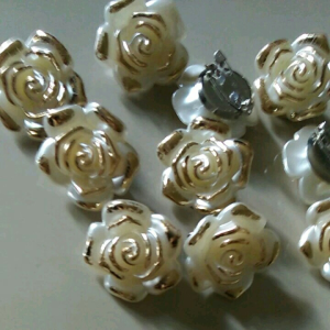 Aksesoris 76 - Bros Bunga - Peniti Dagu - Pin Hijab Handmade Bros