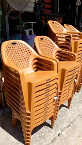 Kursi Plastik Napolly Pangeran: Desain & Keunggulan