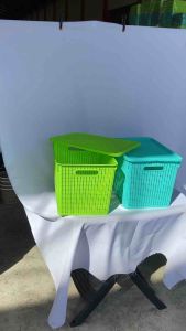 Uniglobal Large Plastic Storage Box Rattan Laundry Basket with Cover Filling Knitted Organizer Space Savers
