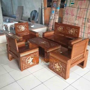 KURSI MINIMALIS TANGAN TUMPUK KAYU JATI FINISHING MEWAH SOFA MEJA KOPI UKIR DEKORASI RUANG INTERIOR MURAH TATANING FURNITURES JEPARA