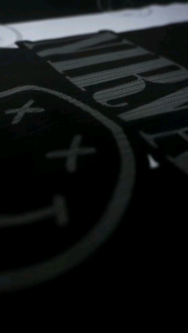 Jersey Band Kasual & Jersey Bola: Memahami Kaos Vintage dan Jersey Nirvana