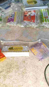 Label snack lebaran harga per 10 lembar (1 paket ) uk 10x10 cm Paket label snack lebaran