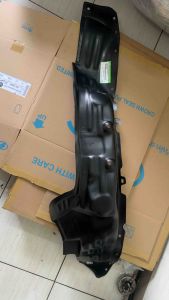 ซูมล้อพลาสติกหลัง TOYOTA VIGO 2004-2012 (Silicone car bra for Toyota Vigo 2004-2012)