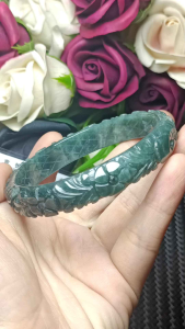 (Certificate) 100% Natural High Quality Natural Burmese Jade Feicui Jade flower carved Bangle 62mm (附证书) 100%纯天然A货 缅甸蓝水翡翠 手工雕花 手镯 62mm 精致上档次 水头油亮 值得收藏