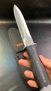 มีดพกพาพร้อมซอง ใบมีดเปิดคมสันฟันเลื่อย ด้ามจับยางPP ใช้งานได้หลากหลายรูปแบบทำอาหารซอยเนื้อหั่นผัก