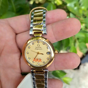 GROSIR TERMURAH!!!....Jam Tangan Wanita New FASHION OMG SILVER GOLD Mesin Sweep Movement Tanggal Aktif Rantai Stainless Steel Grade Premium Waterproof