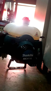 เครื่องตัดหญ้า Makita รุ่น RBC-411 พร้อมก้านครบชุดพร้อมใช้