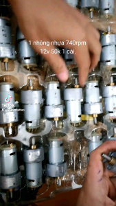 Mô tơ giảm tốc 12v hàng rã máy sài tốt. cốt 6 ly. 1 nhông nhựa 740rpm